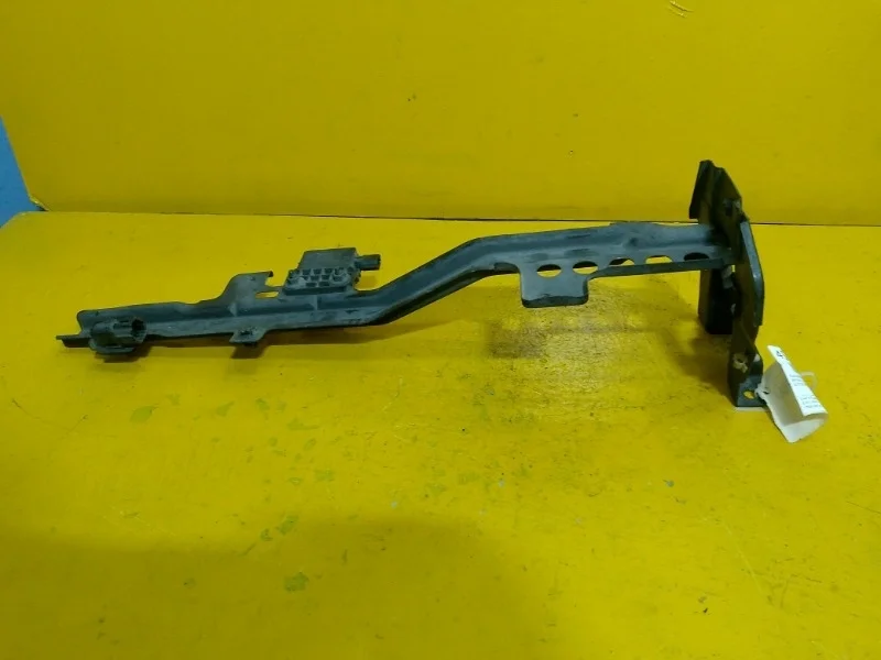 Кронштейн замка капота Infiniti M37, M25, Q70, , 2010-2014