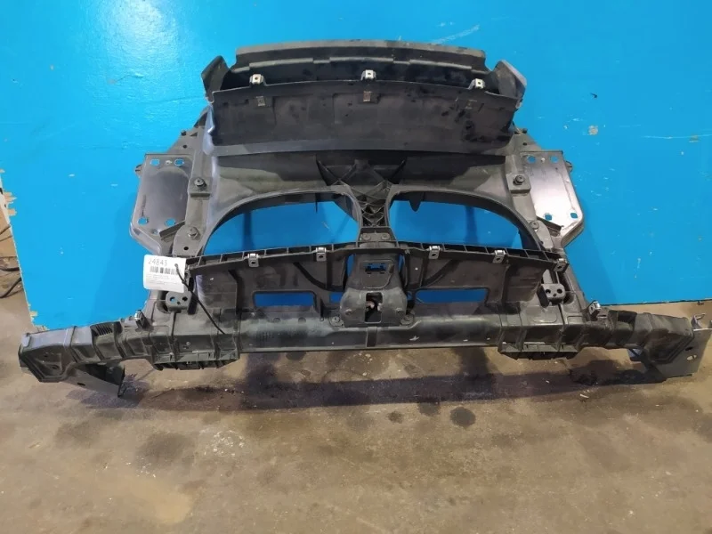 Панель передняя BMW 1-Series 2004-2007