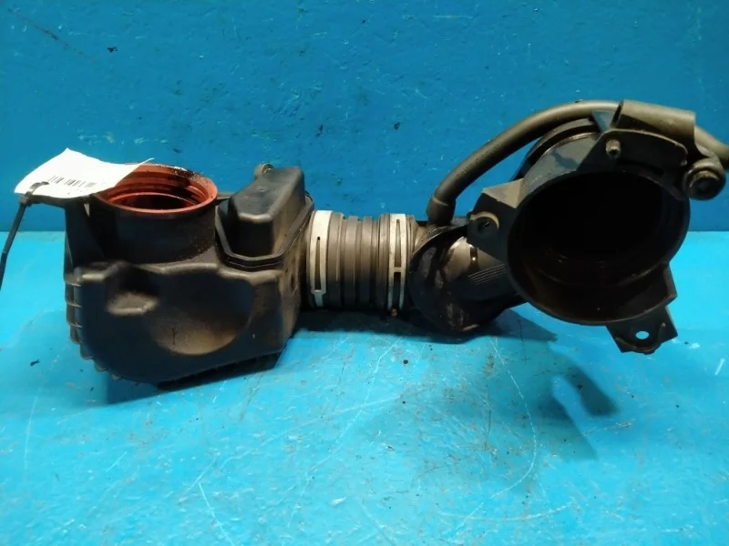 Резонатор воздушного фильтра Mercedes-Benz -Class 2000-2008