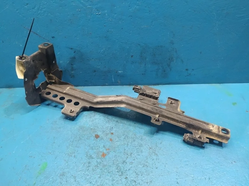 Кронштейн замка капота Infiniti M37, M25, Q70, , 2010-2014