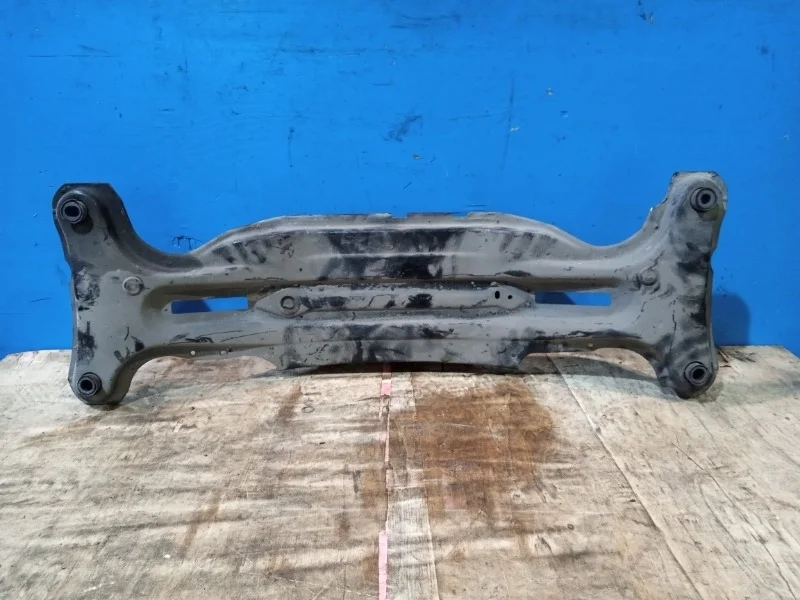 Подрамник Toyota Camry XV30 2000-2005