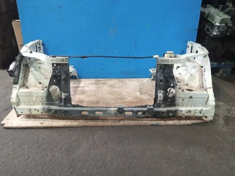 Панель передняя Mitsubishi L200 2015-2019