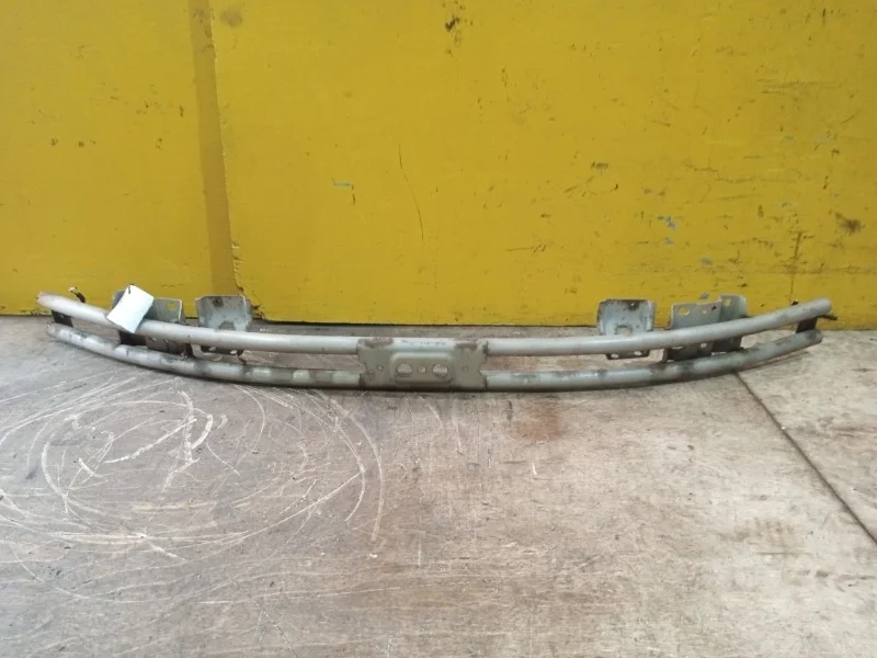 Усилитель бампера Suzuki Grand Vitara 2 2006-2012