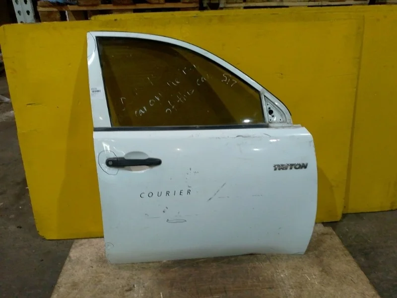 Дверь Mitsubishi L200 2006-2014