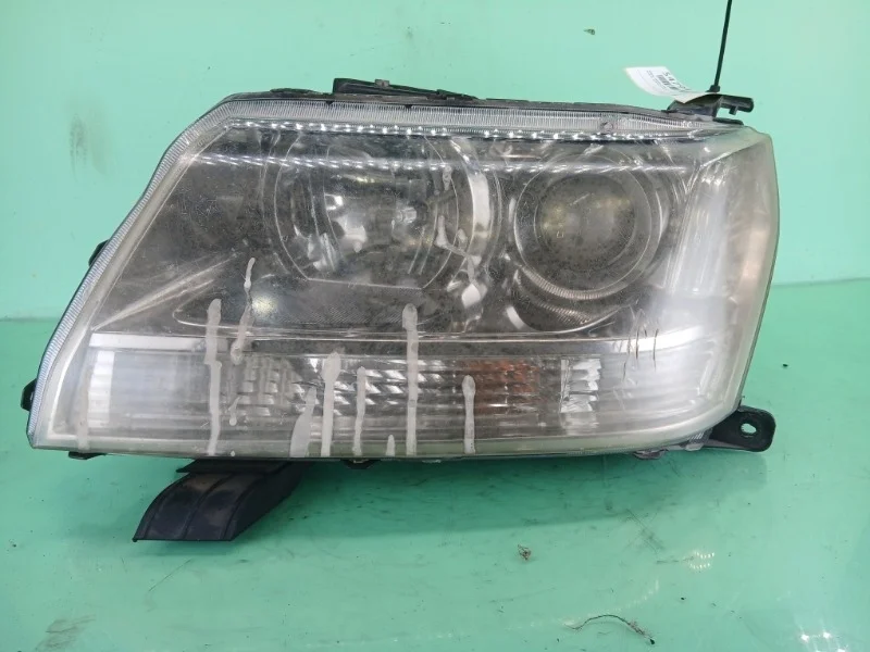 Фара Suzuki Grand Vitara 2 2005-2015
