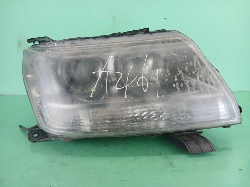 Фара Suzuki Grand Vitara 2 2005-2015