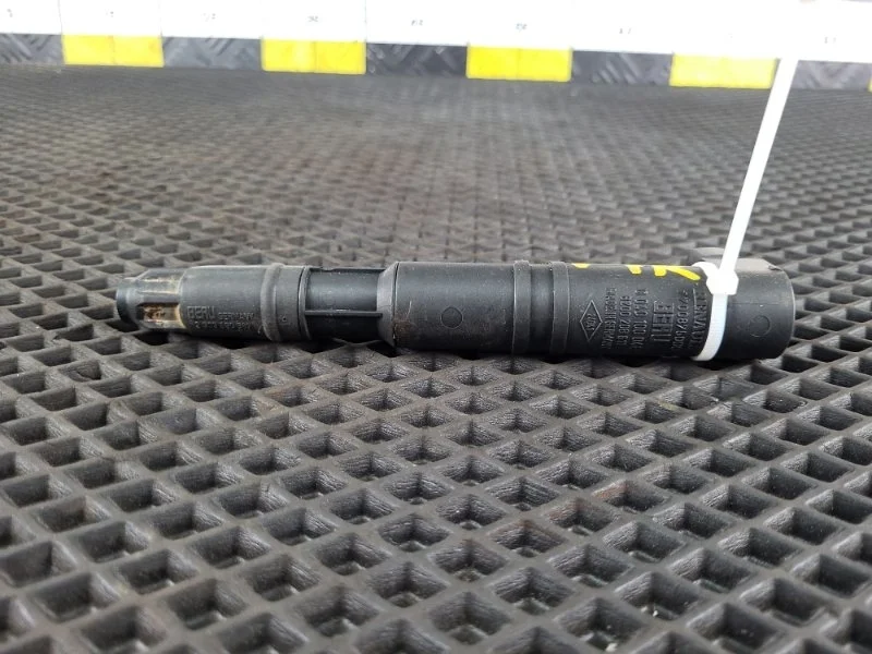 Катушка зажигания Renault Megane || 8200208611 F4R