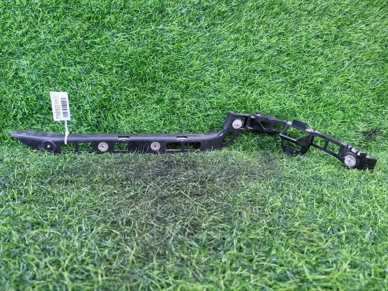 Направляющая заднего бампера Opel Vectra C 2002 24402936 F69 Z22SE, задняя правая