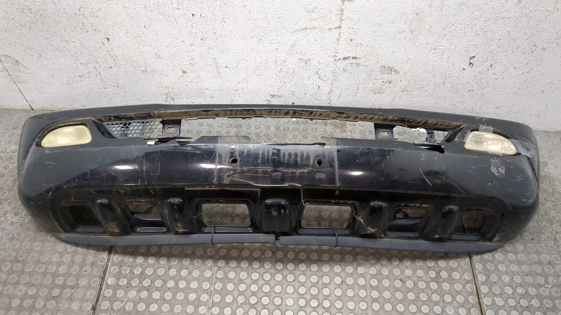 Бампер Mercedes-Benz ML W163 1997-2005 Джип (5-дверный) КПП автомат 4х4 (АКПП) M112.970 Бензин 3.7 л Инжектор