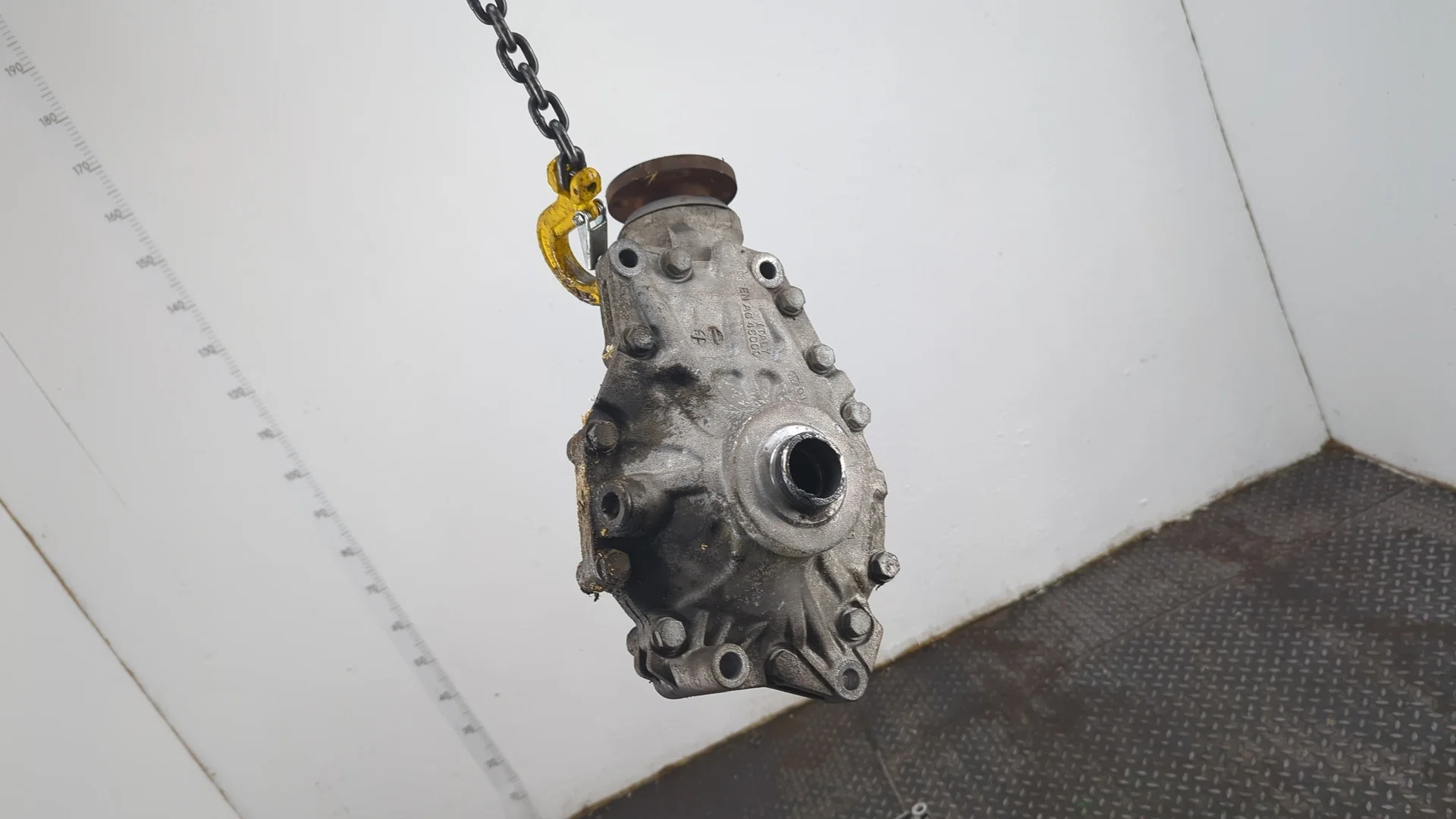 Редуктор моста BMW 7 F01 2008-2015 Седан КПП автомат 4х4 (АКПП) N63B44A Бензин 4.4 л Турбо-инжектор