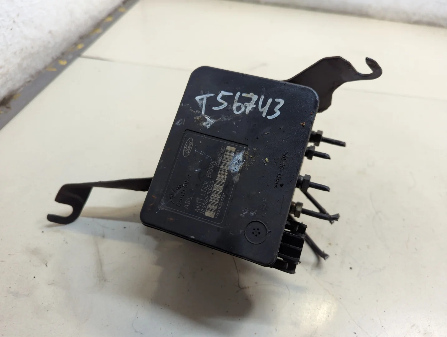 блок ABS Ford Fusion 2002-2012 Хэтчбэк 5 дв. КПП 5-ст.мех.(МКПП) FYJA, FYJB, FYJC Бензин 1.6 л Инжектор