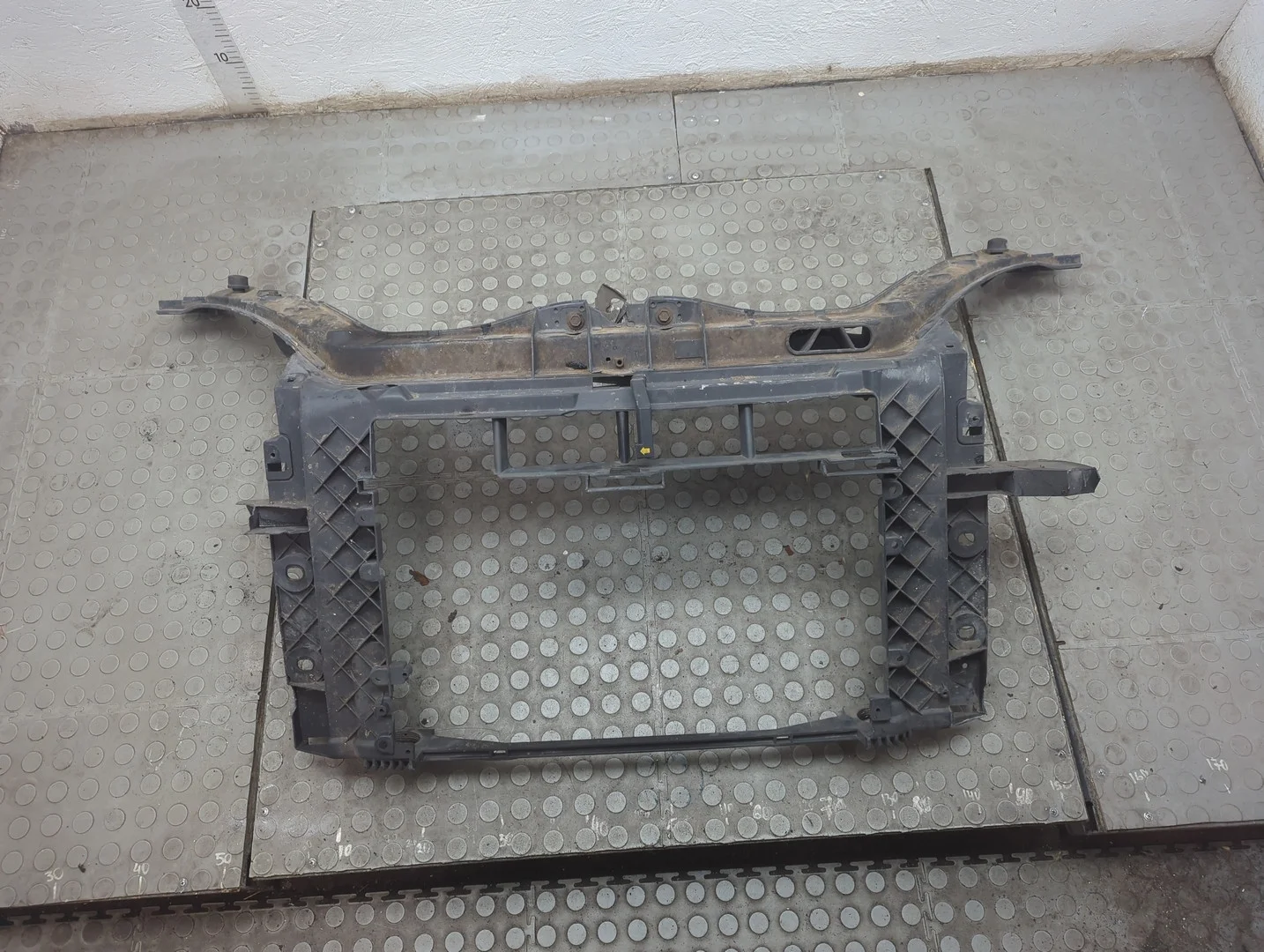 Рамка передняя (телевизор) Ford Fusion 2002-2012 Хэтчбэк 5 дв. КПП 5-ст.мех.(МКПП)  Дизель 1.4 л