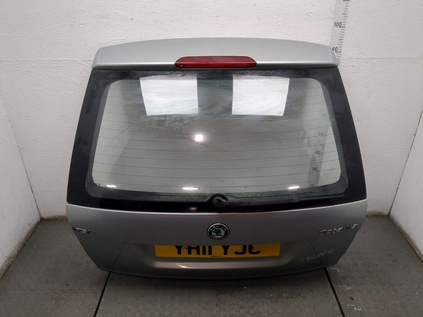 Крышка (дверь) багажника Skoda Octavia (A5) 2004-2013 Универсал КПП 6-ст.мех.(МКПП) CDAA Бензин 1.8 л TSI