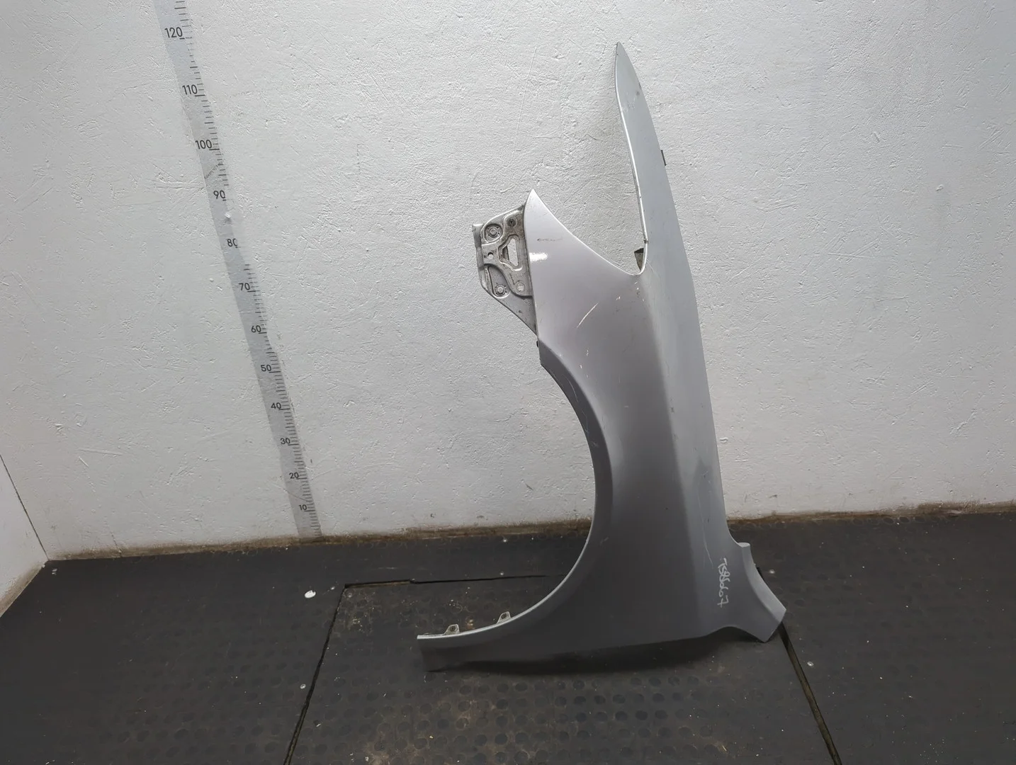 Крыло Skoda Octavia (A5) 2004-2013 Универсал КПП 5-ст.мех.(МКПП) CAYC Дизель 1.6 л TDI