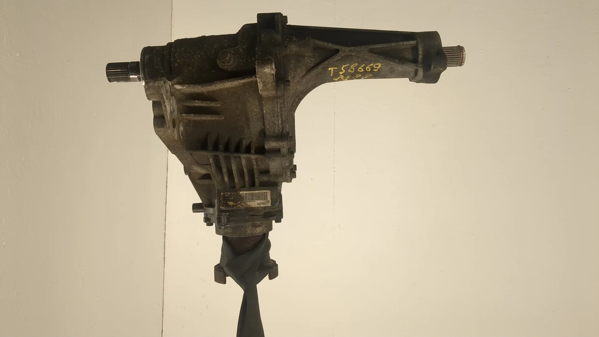 Редуктор Раздаточный КПП (раздатка) Chevrolet Captiva 2011-2016 Джип (5-дверный) КПП 6-ст.мех 4х4 (МКПП) Z22D1 Дизель 2.2 л CDI