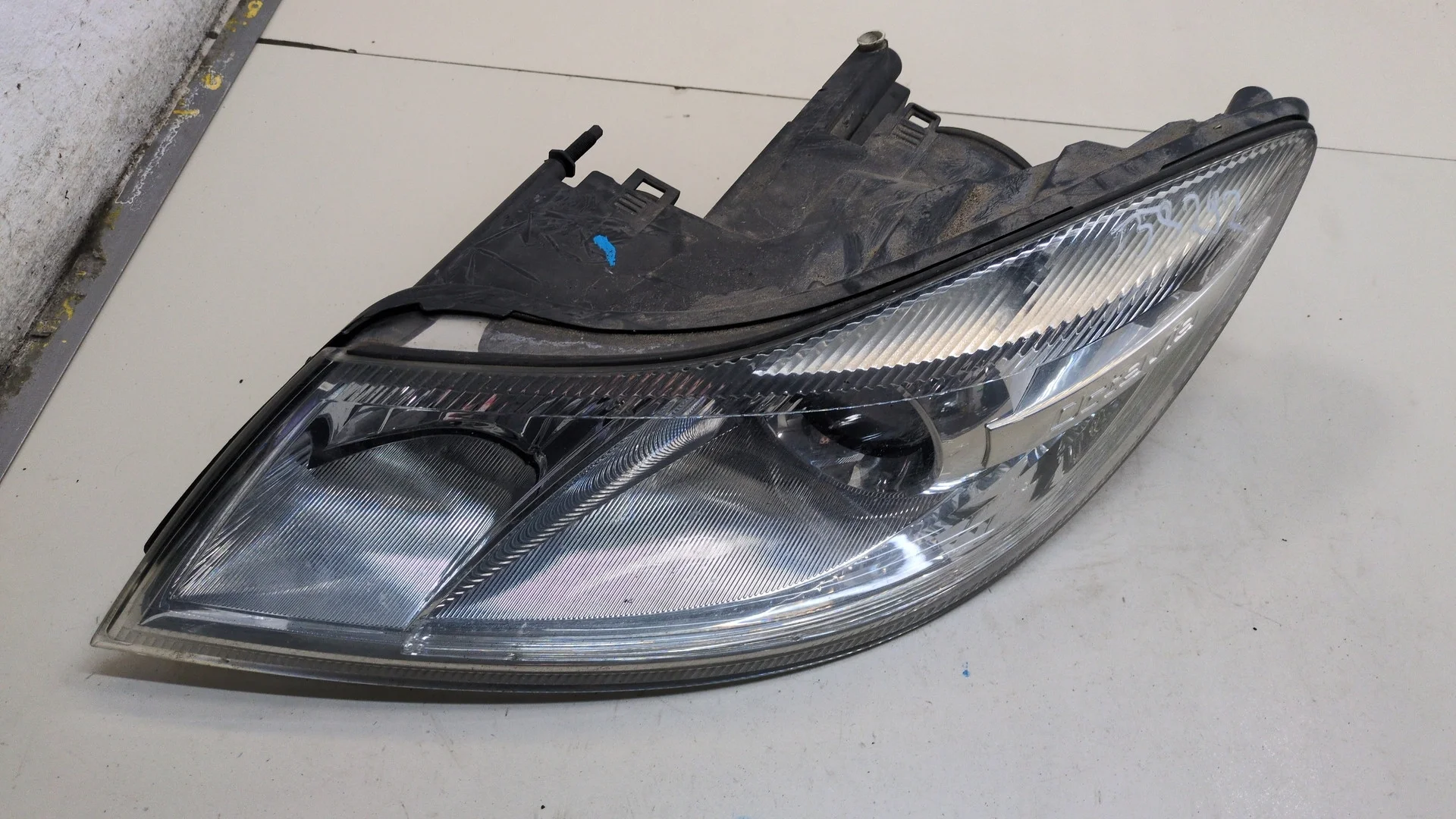 Фара (передняя) Skoda Octavia (A5) 2004-2013 Хэтчбэк 5 дв. КПП 6-ст.мех.(МКПП) CDAA Бензин 1.8 л TSI