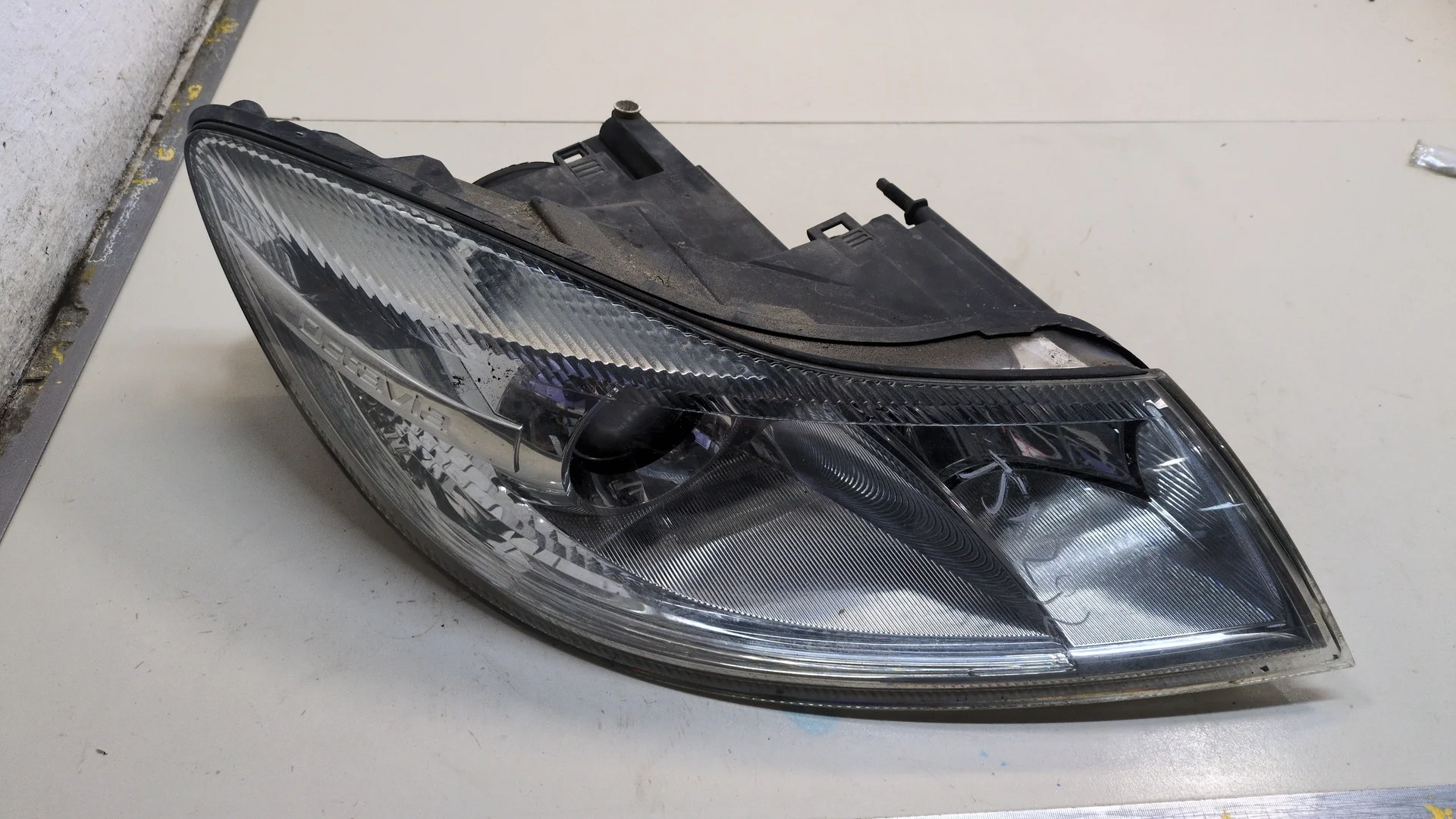 Фара (передняя) Skoda Octavia (A5) 2004-2013 Хэтчбэк 5 дв. КПП 6-ст.мех.(МКПП) CDAA Бензин 1.8 л TSI