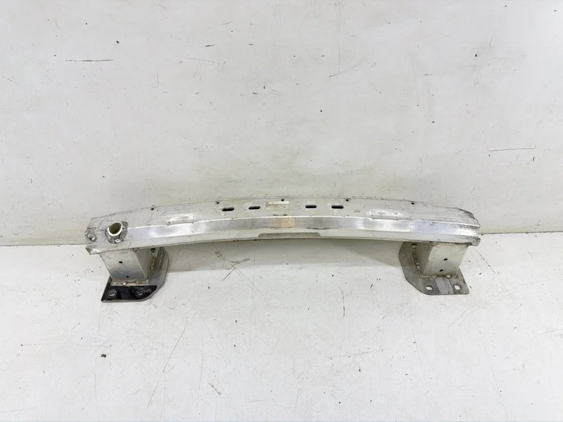 Усилитель бампера bmw X5 2018-2023 G05