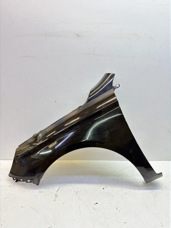 Крыло Лада Веста 2015-2025