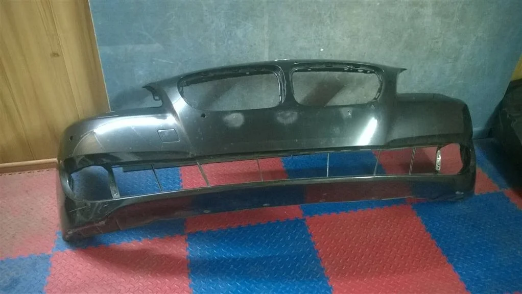 бампер BMW 5-серия F10/F11 51117285961  N47D20C 184 лс 520d 2011 BLACK SAPPHIRE METALLIC (475)