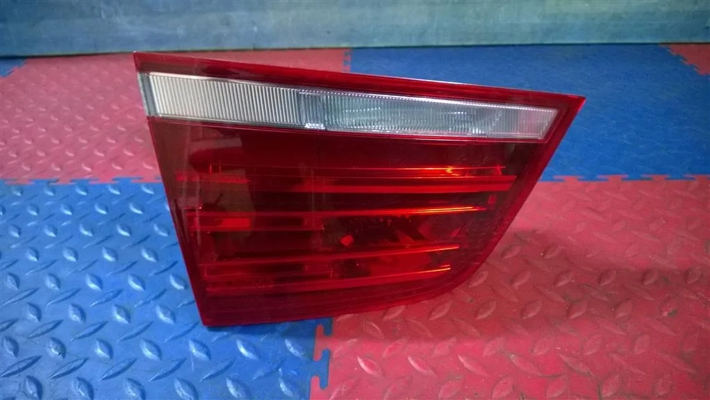 фонарь внутренний BMW X3 F25 63217217309  N47D20C 184 лс 2.0D 2011 BLACK SAPPHIRE METALLIC (475)