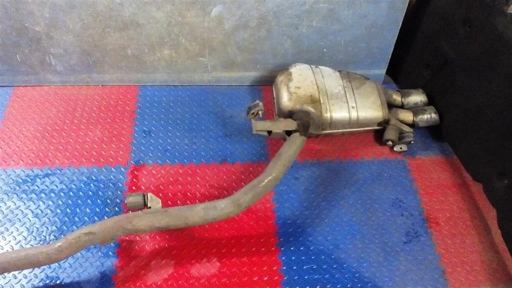 глушитель в сборе BMW 5-серия F10/F11 18308508187  N47D20C 184 лс 520d 2011 BLACK SAPPHIRE METALLIC (475)