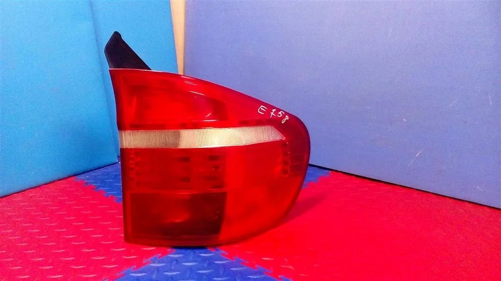 фонарь наружный BMW X5 E70 63217200818  M57N2 306d3 235 лс 2007 TITANSILBER METALLIC (354)