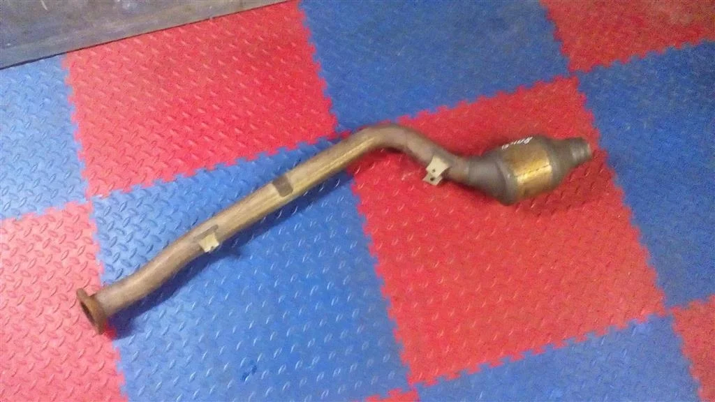 катализатор BMW X3 E83 18303428033  N52B30 272лс 3.0i 2007 TITANSILBER METALLIC (354)