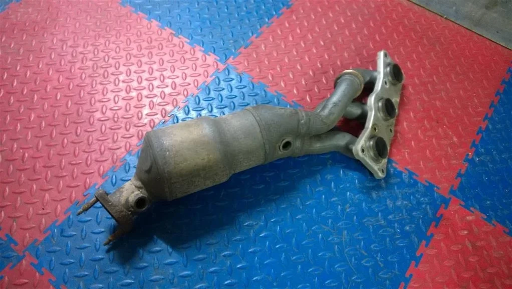 коллектор выпускной BMW X3 E83 18403415419  N52B30 272лс  3.0i 2007 BLACK SAPPHIRE METALLIC (475)