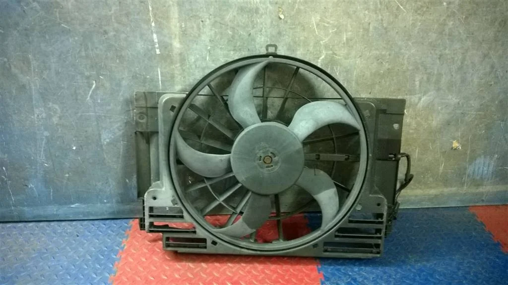 вентилятор радиатора BMW X5 E53 64546921940  M54B30 231 лс 3.0i 2003 BLACK SAPPHIRE METALLIC (475)