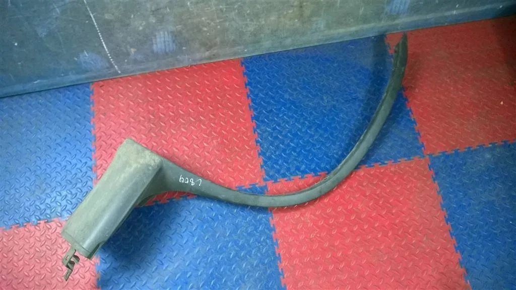 накладка на крыло BMW X5 E53 51718402333  M54B30 231 лс 3.0i 2003 BLACK SAPPHIRE METALLIC (475)