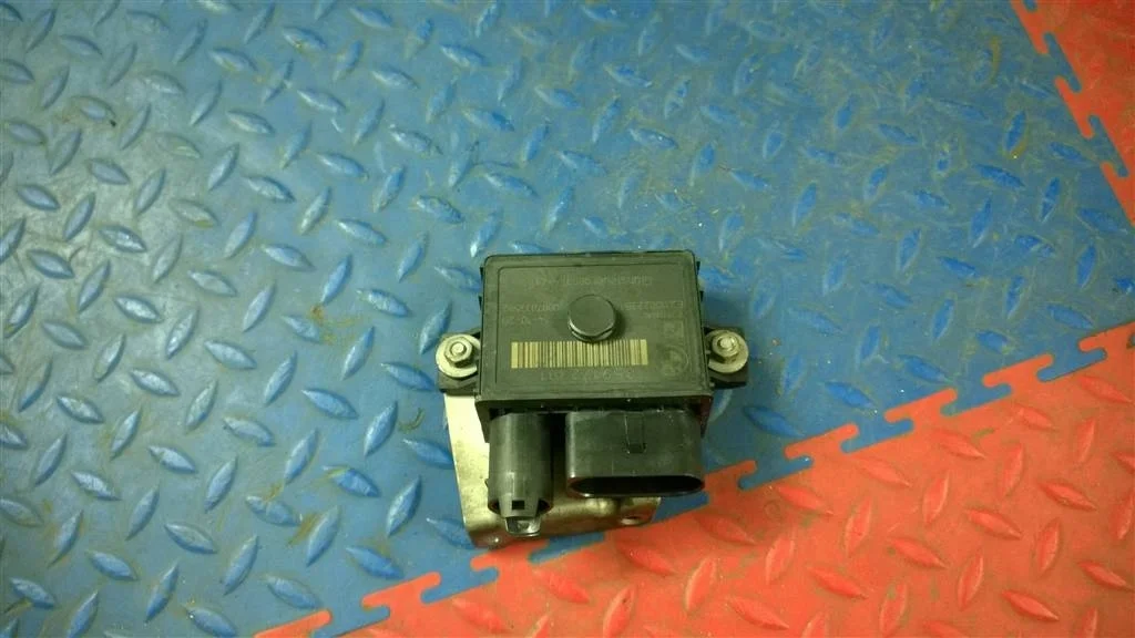 реле свечей накала BMW X3 E83 12218591723  N47D20A 177лс 2.0D 2008 SPACEGRAU METALLIC ( A52 )