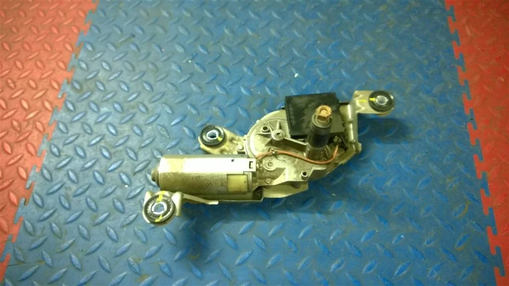 моторчик стеклоочистителя BMW X3 E83 67636917907  M54B30 231лс 3.0i 2004 Silver gray metallic (A08)