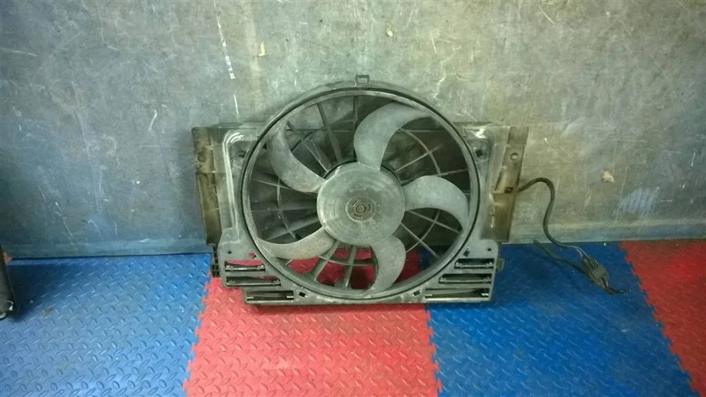 вентилятор радиатора BMW X5 E53 64546921940  M54B30 231 лс 3.0i 2004 М482 toledo-blau металлик