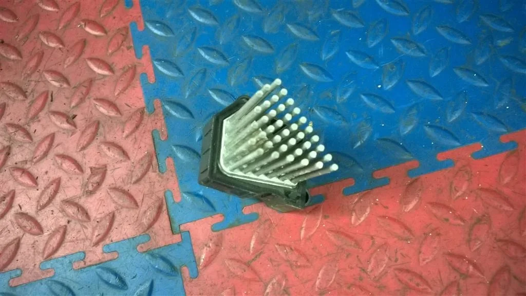 резистор отопителя BMW X5 E53 64116931680  M54B30 231 лс 3.0i 2004 М482 toledo-blau металлик