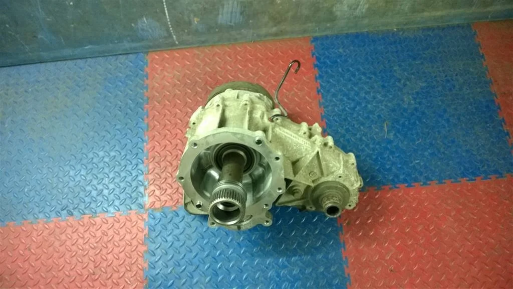 коробка раздаточная BMW X5 E53 27107504567  M54B30 231 лс 3.0i 2000 TOPASBLAU METALLIC (364)