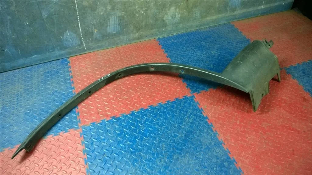 накладка на крыло BMW X5 E53 51718402333  M54B30 231 лс 3.0i 2001 BLACK SAPPHIRE METALLIC (475)