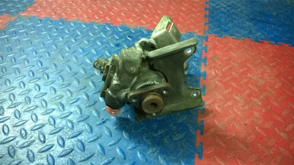 насос гидроусилителя BMW X5 E53 32416757840  M54B30 231 лс 3.0i 2000 TOPASBLAU METALLIC (364)