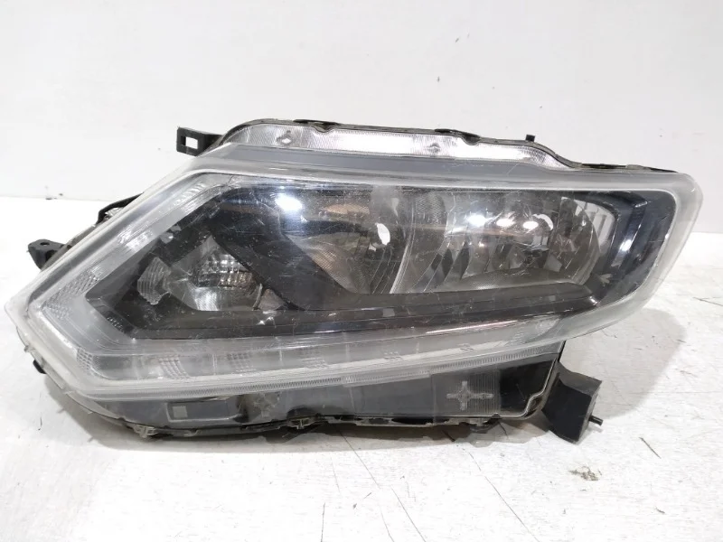 Фара Nissan X-Trail 2014- 260604CC0C `T32, передняя левая
