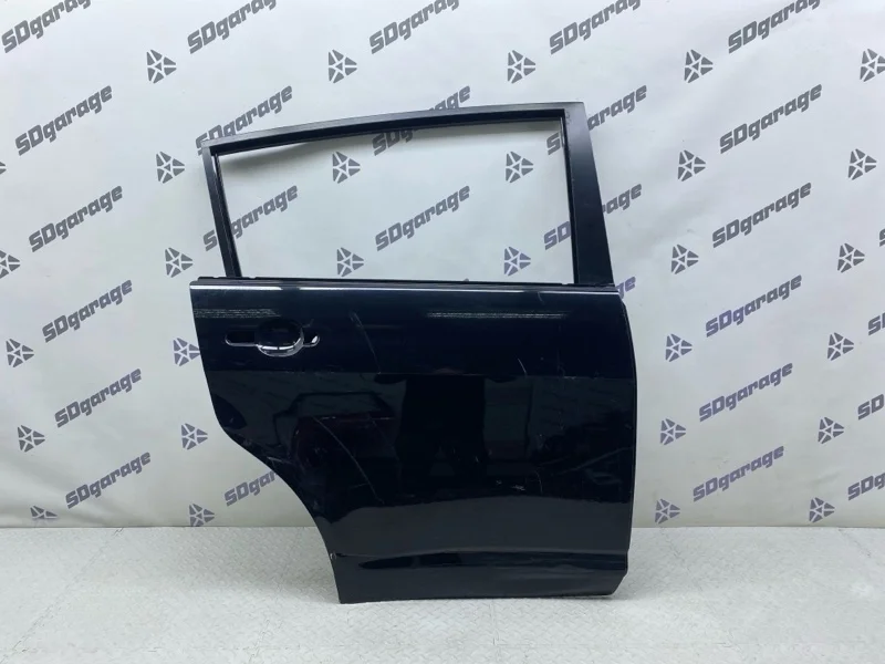 Дверь Nissan Tiida 2007- 82100EL030 C11, задняя правая