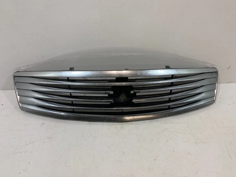 Решетка радиатора Infiniti G 2007-2013 62070JK600 V36, передняя