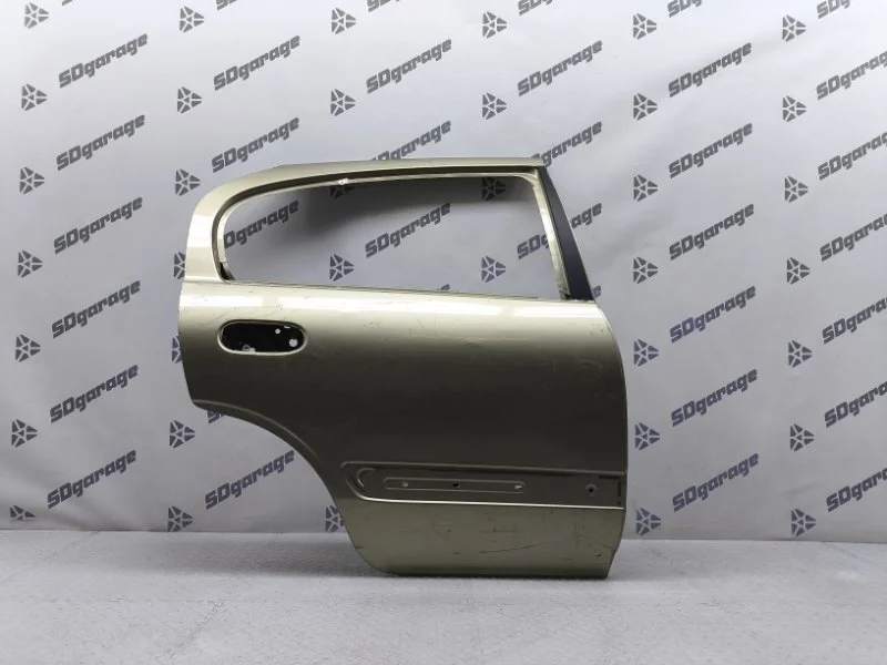 Дверь Nissan Almera 2000-2006 821005M431 N16, задняя правая