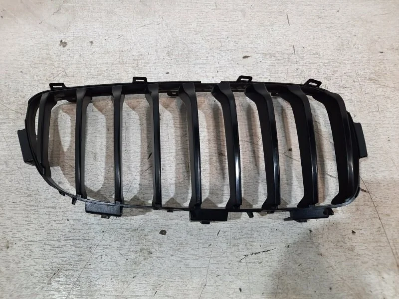 Решетка радиатора BMW 4er 2013- 51137294818 F32, передняя правая