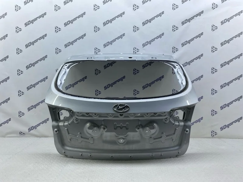 Крышка багажника Hyundai i40 2012- 737003Z020 УНИВЕРСАЛ, задняя