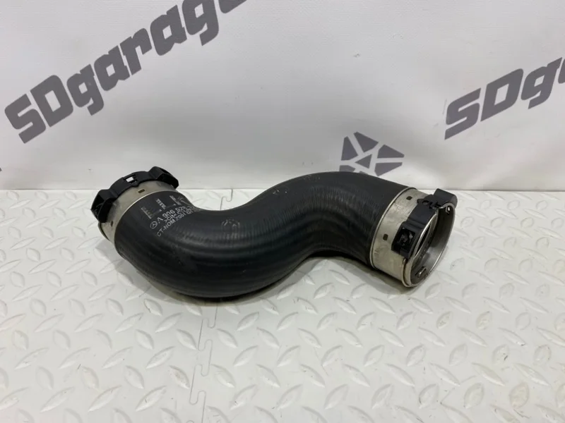 Патрубок интеркулера Mercedes-Benz Sprinter 2018 A9065283782 W906 РЕСТАЙЛИНГ 651955, передний