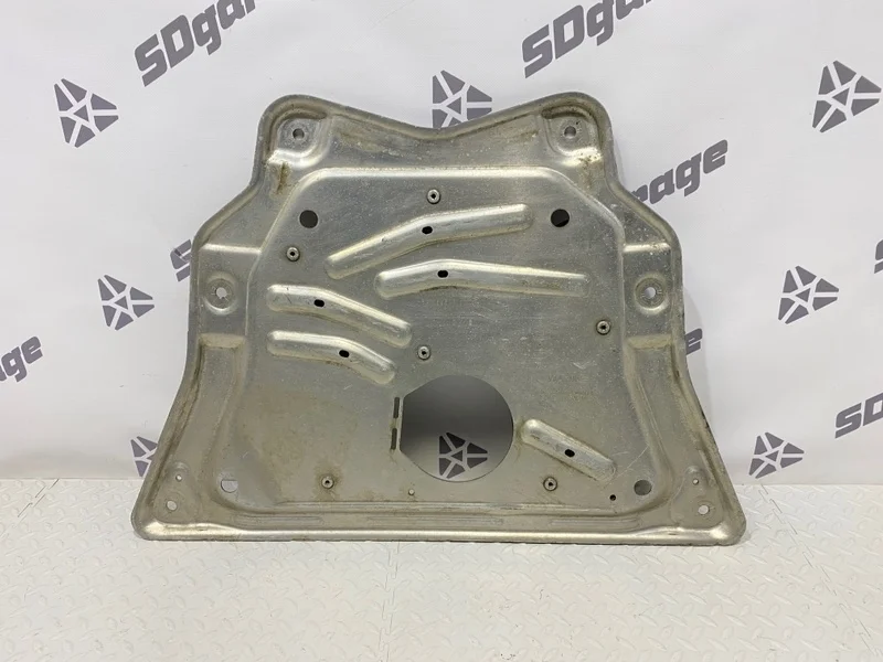 Защита двигателя BMW X5 2018 31116853814 F15 N57D30B, передняя