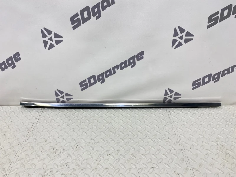 Молдинг двери Infiniti FX 2010-2018 808211CA0A S51, передний левый
