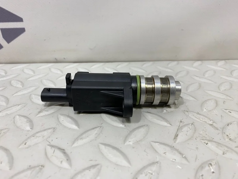 Клапан электромагнитный BMW X5 2021 11417639993 G05 B58B30C, передний