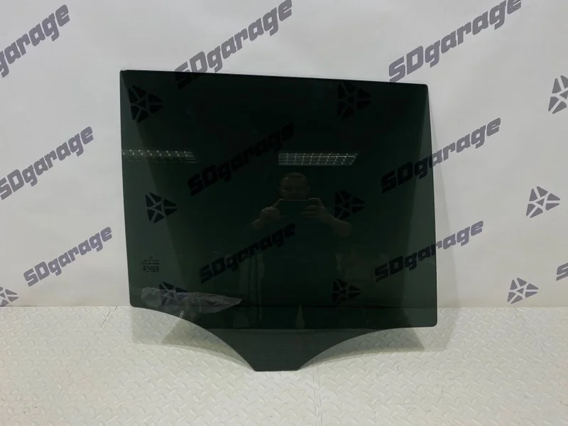 Стекло двери Mercedes-Benz GL AMG 6.3 2015 A1667352610 X166 5.5 AMG, заднее правое