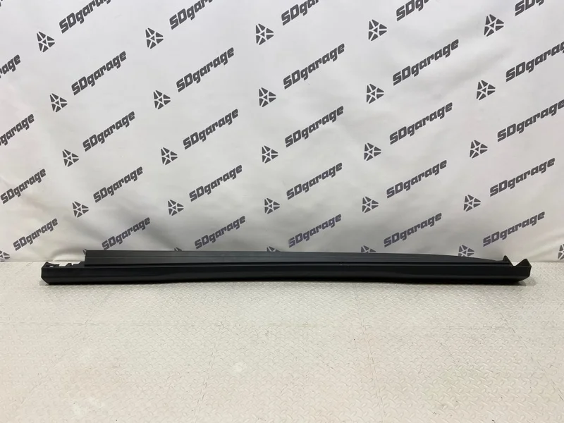 Накладка порога Mercedes GLE-Coupe A2926980154 C292, левая